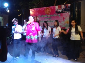 2.งานเลี้ยงต้อนรับท่าน วุฒิสภา